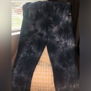 Size Large M22 men’s Joggers